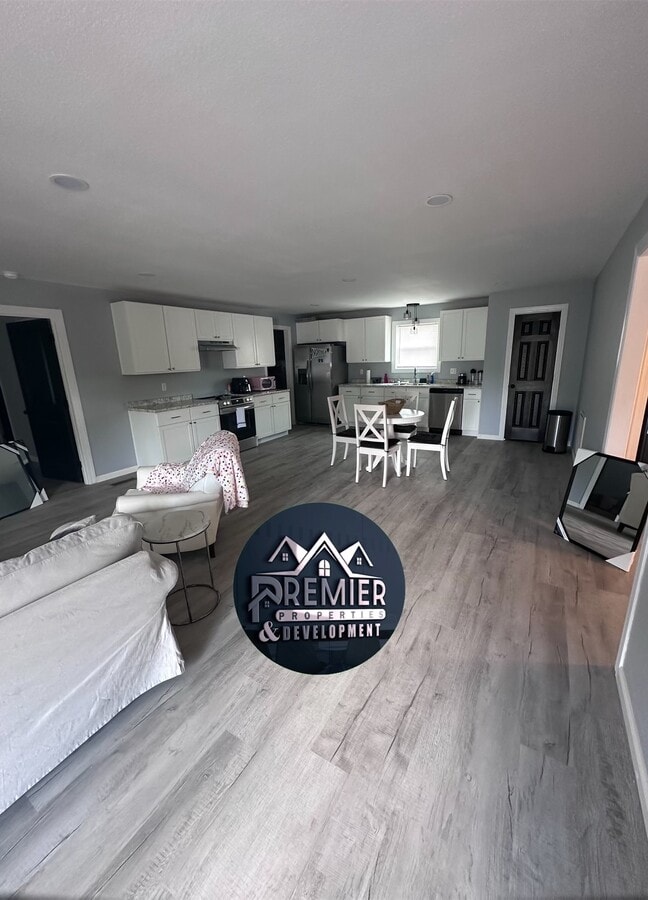 Brooks Street Quadplex - Fyffe - Brooks Street Quadplex - Fyffe Unit G