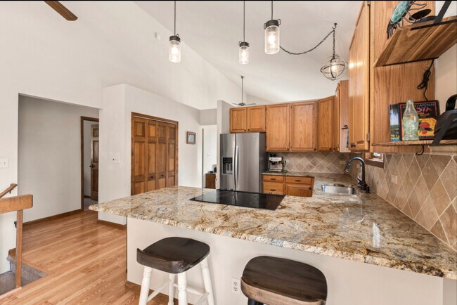 Photo - 30540 Rand Rd