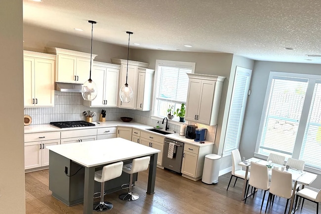 Photo - 12053 NW Weaver Ln