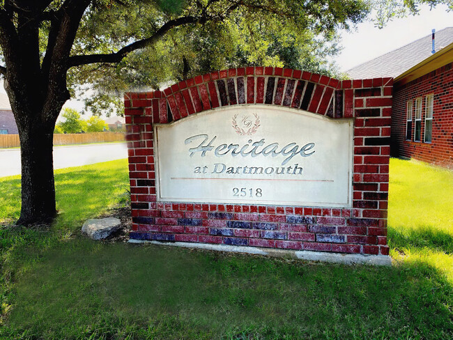 Sign - Heritage at Dartmouth Apartments