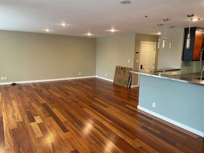 Building Photo - 48 W 300 S Rental