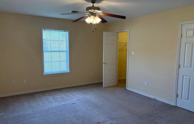 Building Photo - 712 Monticello St