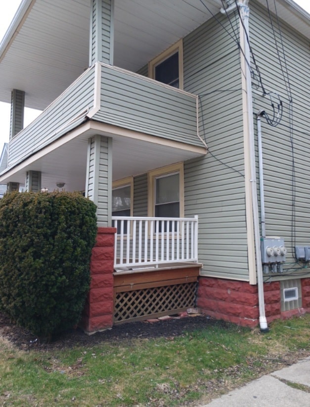 Building Photo - 15821 Huntmere Ave Unit 1BR 3rd Floor