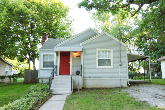 Building Photo - 1417 E McDaniel St Rental