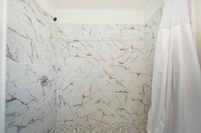 Photo - 107 S Estate Dr