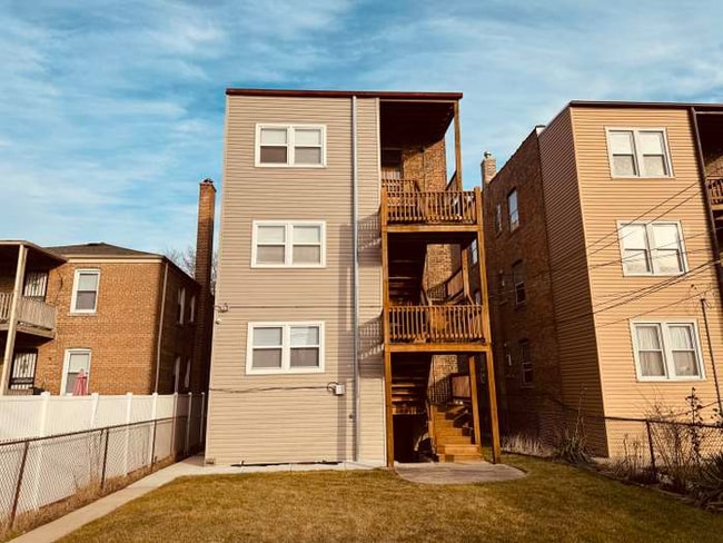 Photo - 8808 S Blackstone Ave Unit 3