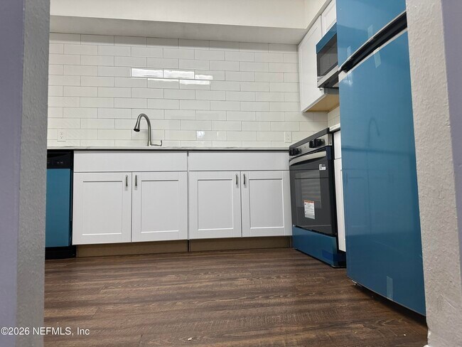 Photo - 394 Fortuna Ave