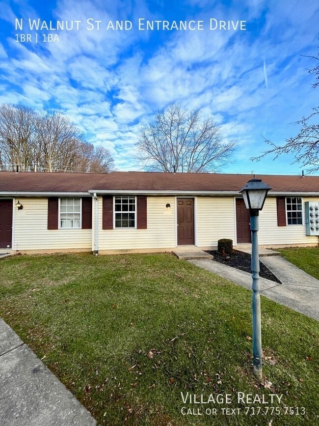 Photo - 302 N Walnut St