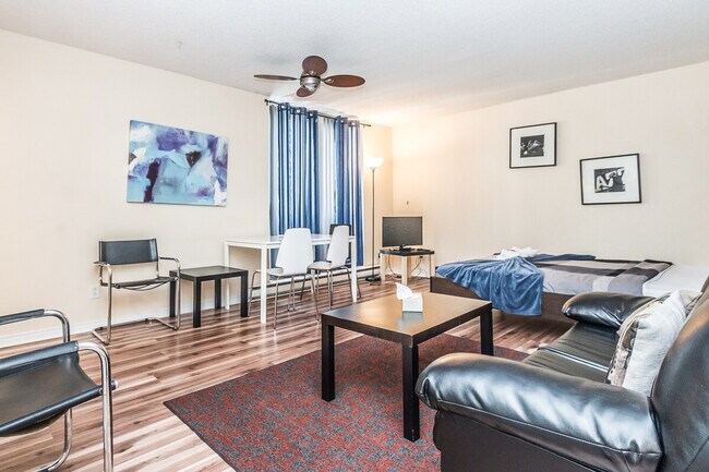 Photo - 1206 Rue Sanguinet Unit ID1261766P