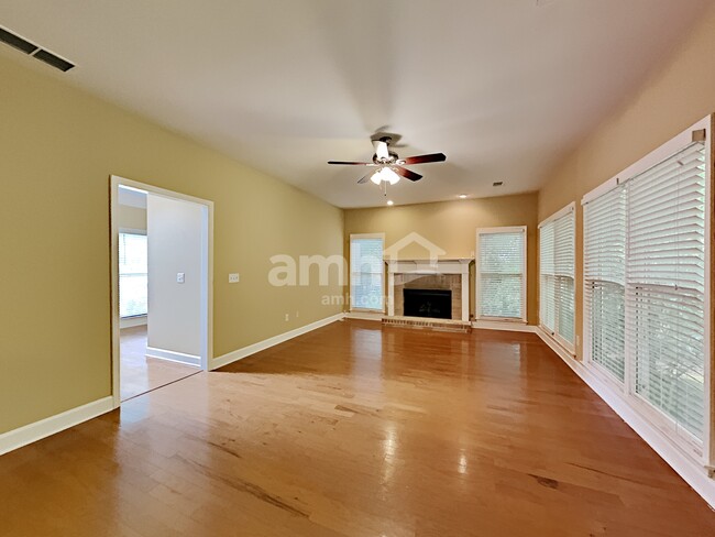 Photo - 1020 Allenbrook Ln