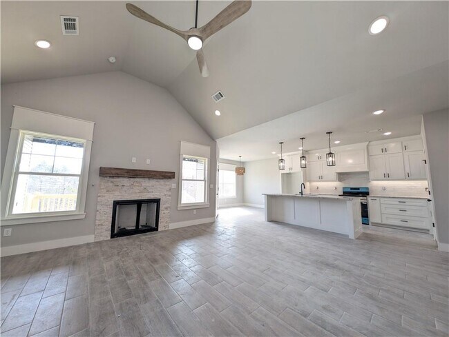 Photo - 25 Thornaby Dr