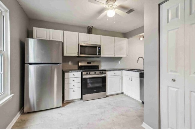 Photo - 3439 Bayshore Dr