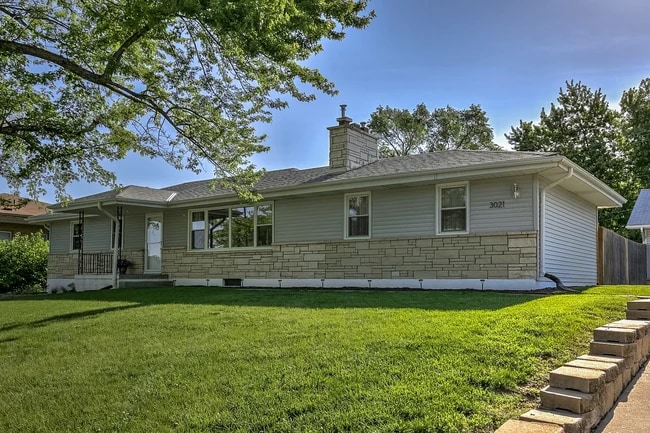 Building Photo - 3021 S 108th St Rental