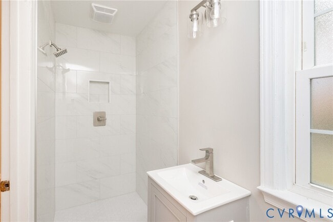 Photo - 609 Willomett Ave