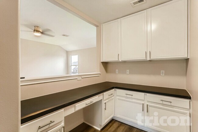 Photo - 4015 Camelia Glen Ln