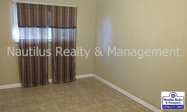 Photo - 303 Pennsylvania Ave