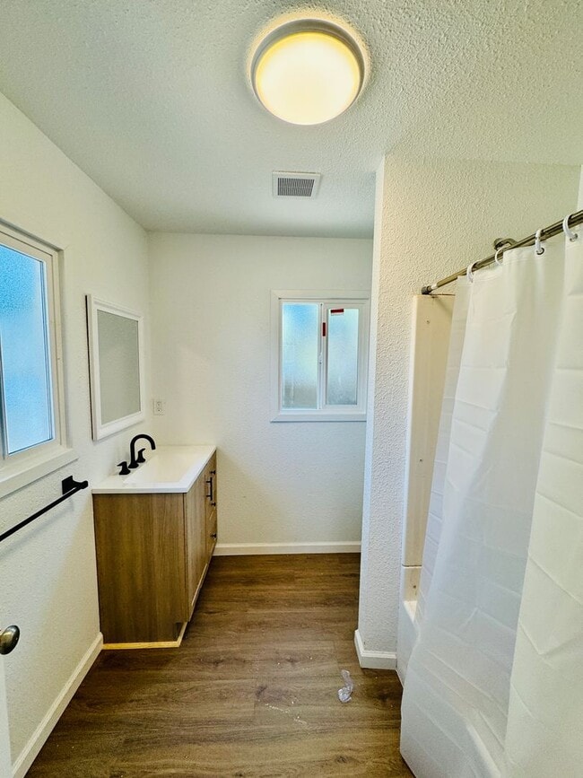 Photo - Newly Remodeled 1 Bedroom 1 Bath Home in Dos Palos