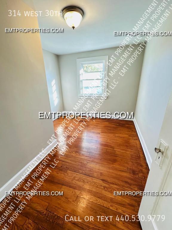 Photo - 314 west 30th-