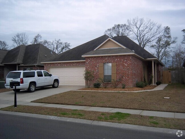 Building Photo - 16306 Venetian Ave Rental