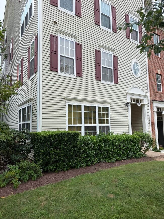 Photo - 908 Orchard Ridge Dr