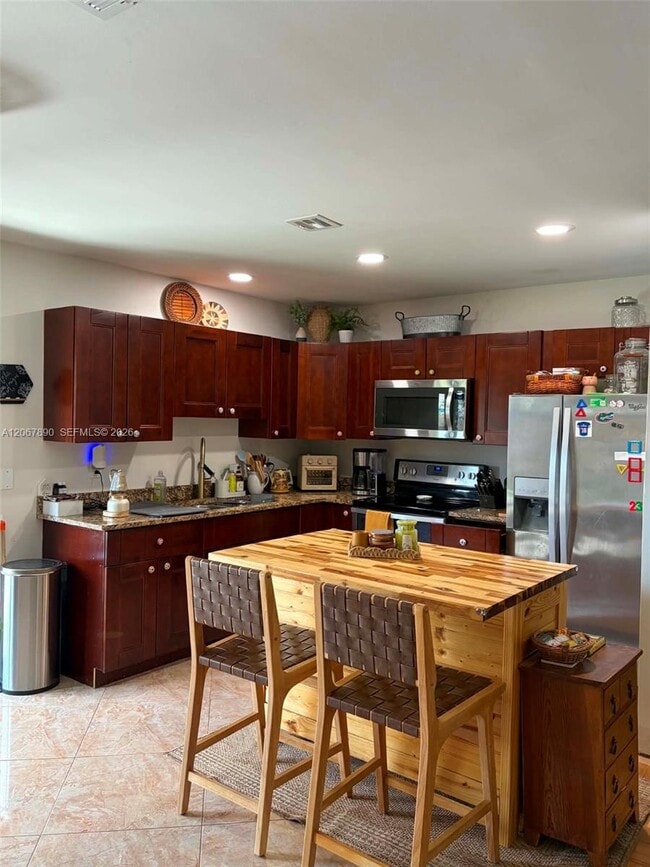 Photo - 401 SE 3rd Pl