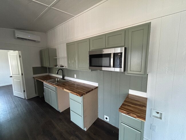 Photo - 502 N Palm St