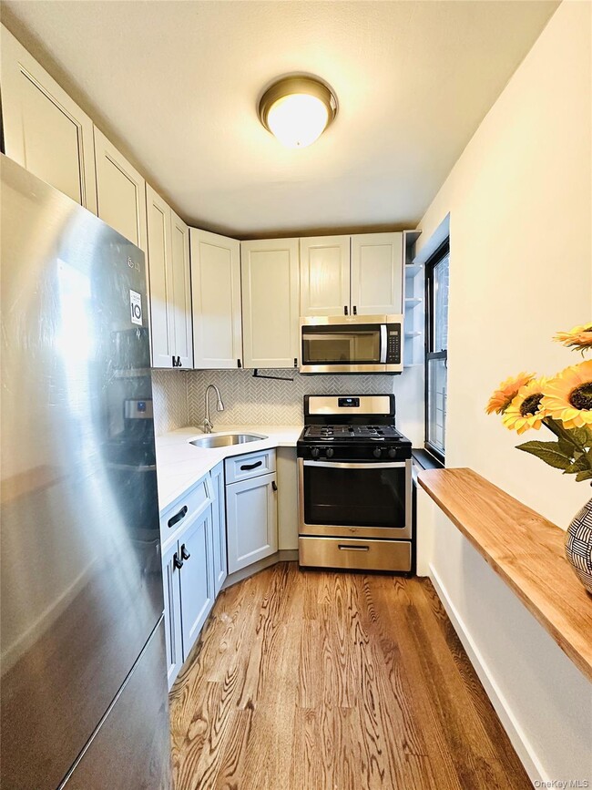 Photo - 52-25 39th Rd Unidad 3C