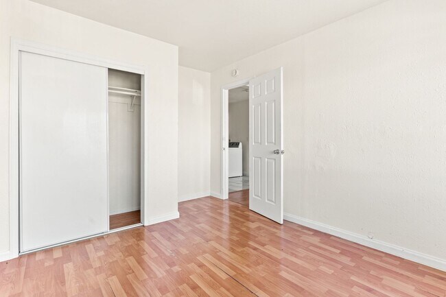Photo - 10100 Walnut St Unit 03