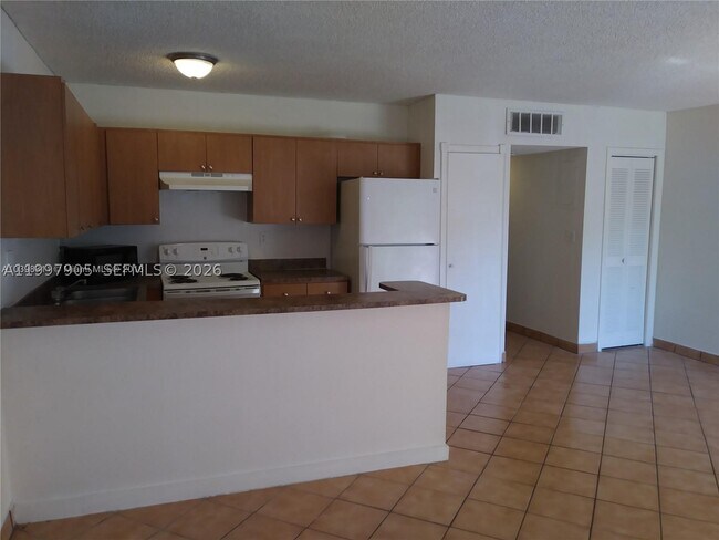 Photo - 12120 NE 6th Ave Unit 9