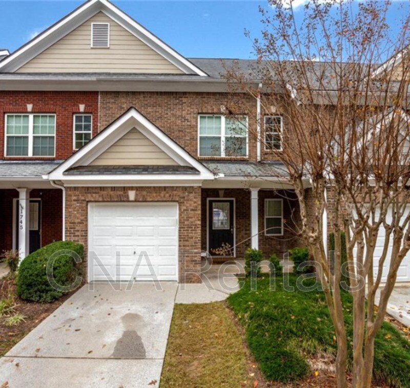 Photo - 1747 Oak Brook Ln NW