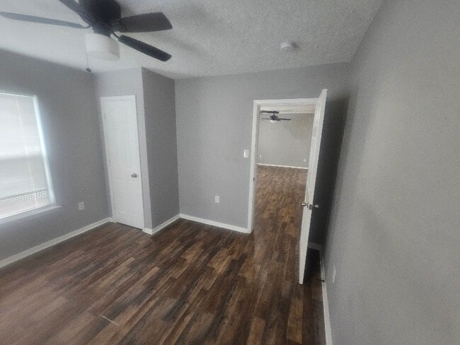 Photo - 7909 Brutus St Unidad 1