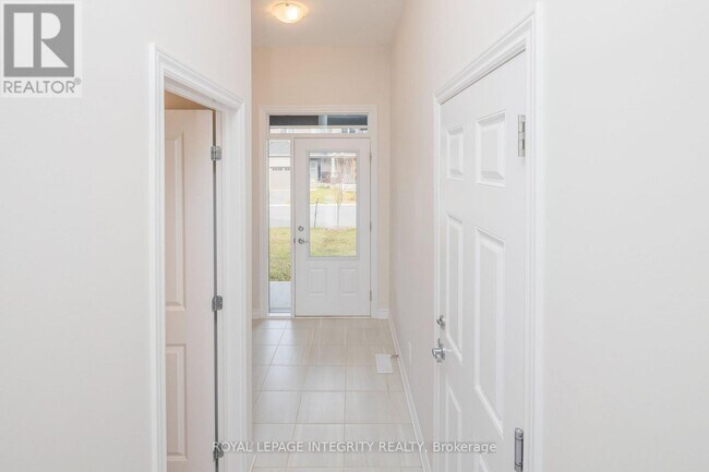 Photo - 529 Enclave Ln