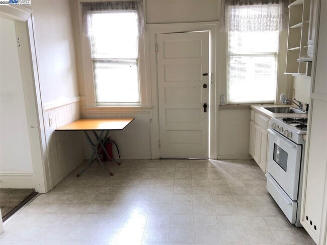 Photo - 1173 Park Ave E Unit A