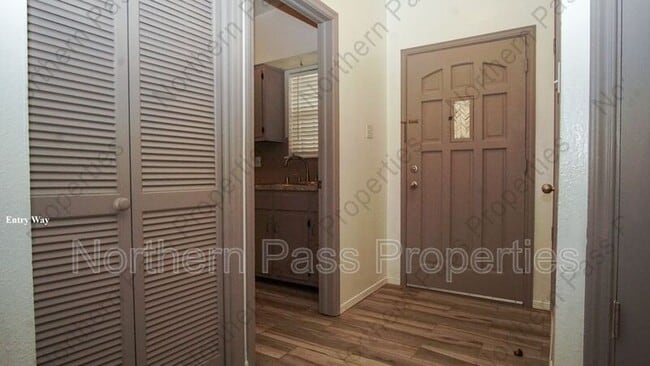 Photo - 9304 Lait Dr