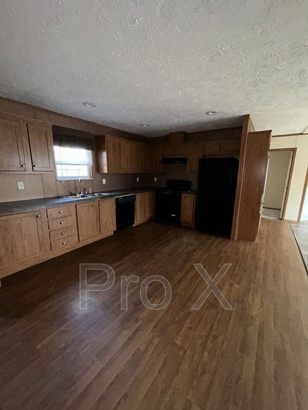 Photo - 307 E Adams St