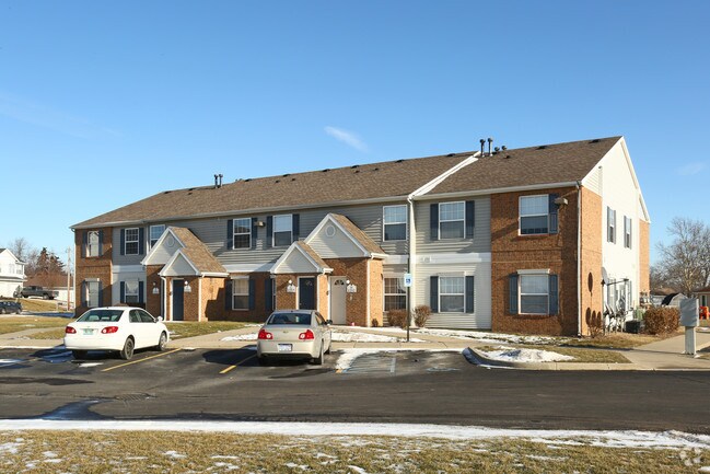 Oaks of Adrian - Oaks of Adrian Apartments