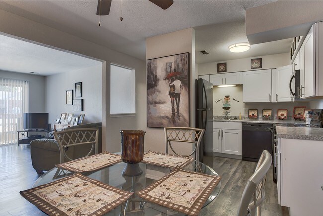 Dining Room - The District at Cape