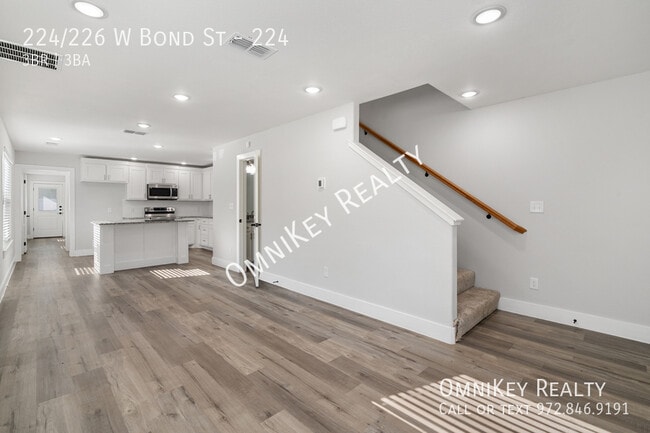 Photo - 224/226 W Bond St-224 Unit 224