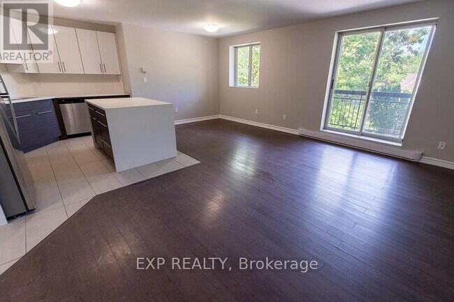 Photo - 349 Queenston St Unit 105