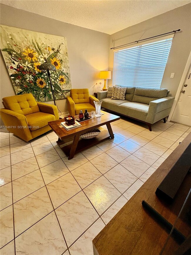 Photo - 3501 SW 10th St Unit 1B
