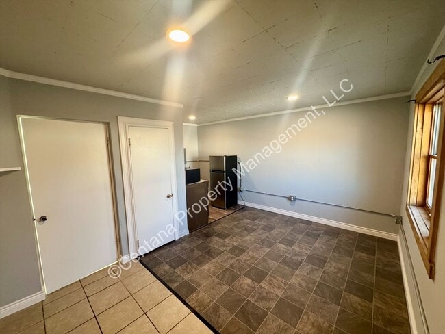 Photo - 920 S Montana St Unidad #11