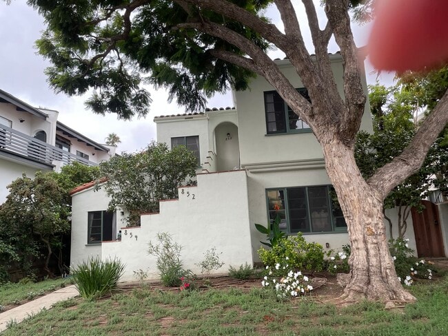 Building Photo - 854 19th St Unit 854