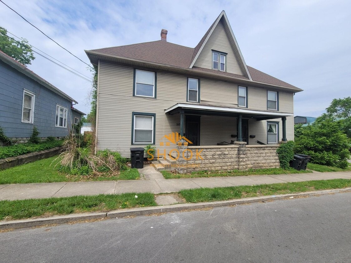Photo - 104 S 7th St