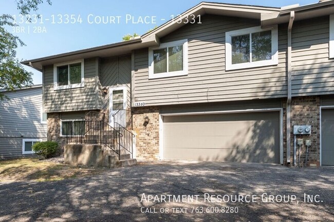 Building Photo - 13231-13354 Court Place-13331 Unit 13331 Rental