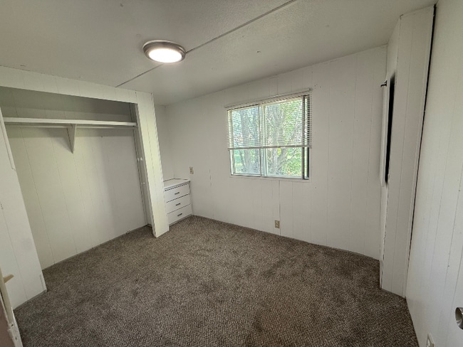 Photo - 2006 10th Ave N