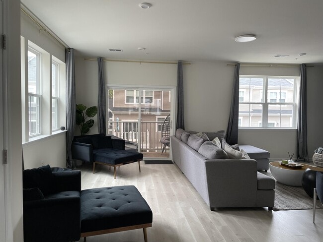 Photo - 1296 Foggy Turn