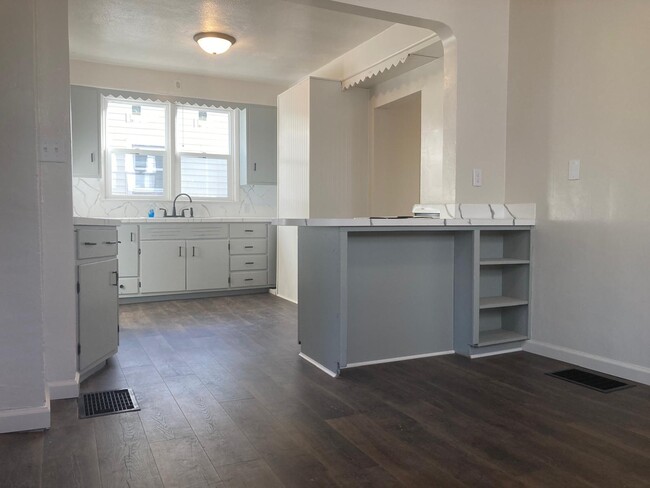 Kitchen - 311 N Rosedale Ave House