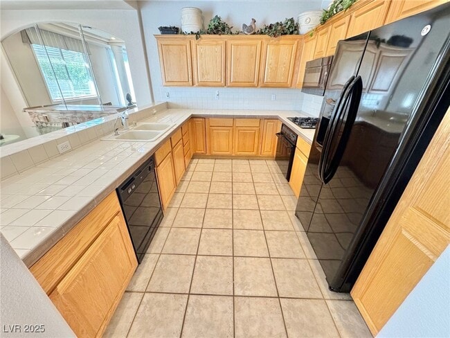 Building Photo - 1550 San Juan Hills Dr Unit 203