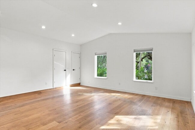 Photo - 7200 Albert Rd