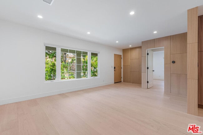 Photo - 5110 Garden Grove Ave